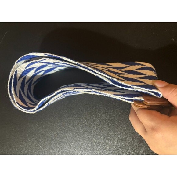 WEAR BRONZE Bag Strap Woven WHITE BLUE GEOMETRIC PATTERN LETHER ACCENTS - Picture 5 of 7